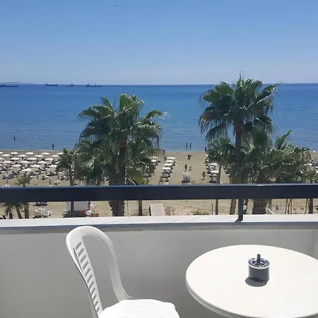 Apartment Sunorama Beach Larnaca